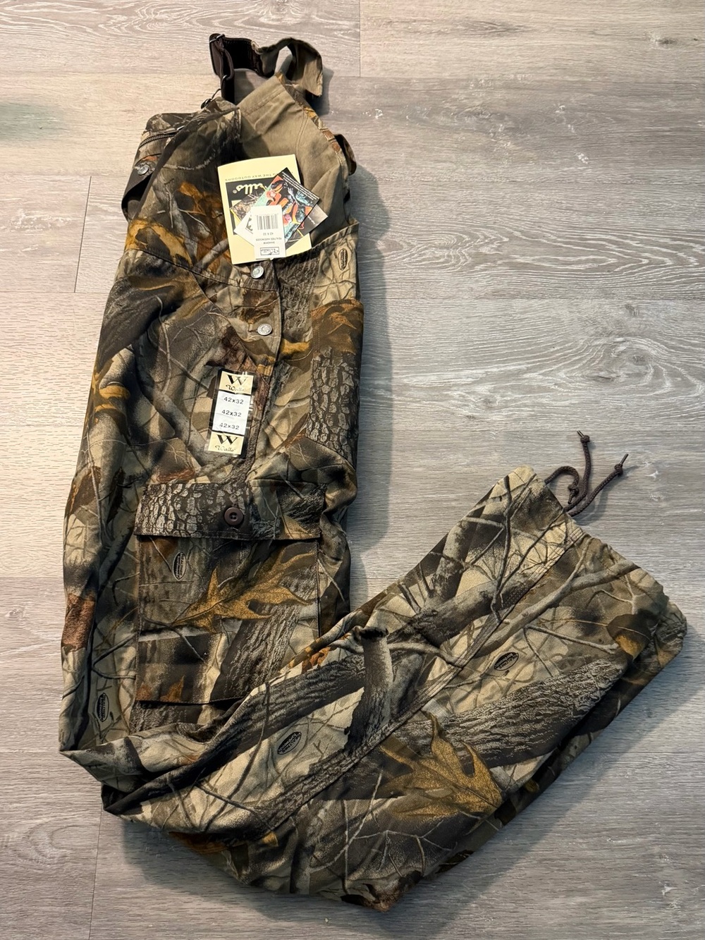 Walls Realtree Hardwoods Camo Bib Overalls Mens Hunting Workwear 42x32 - Picture 10 of 10